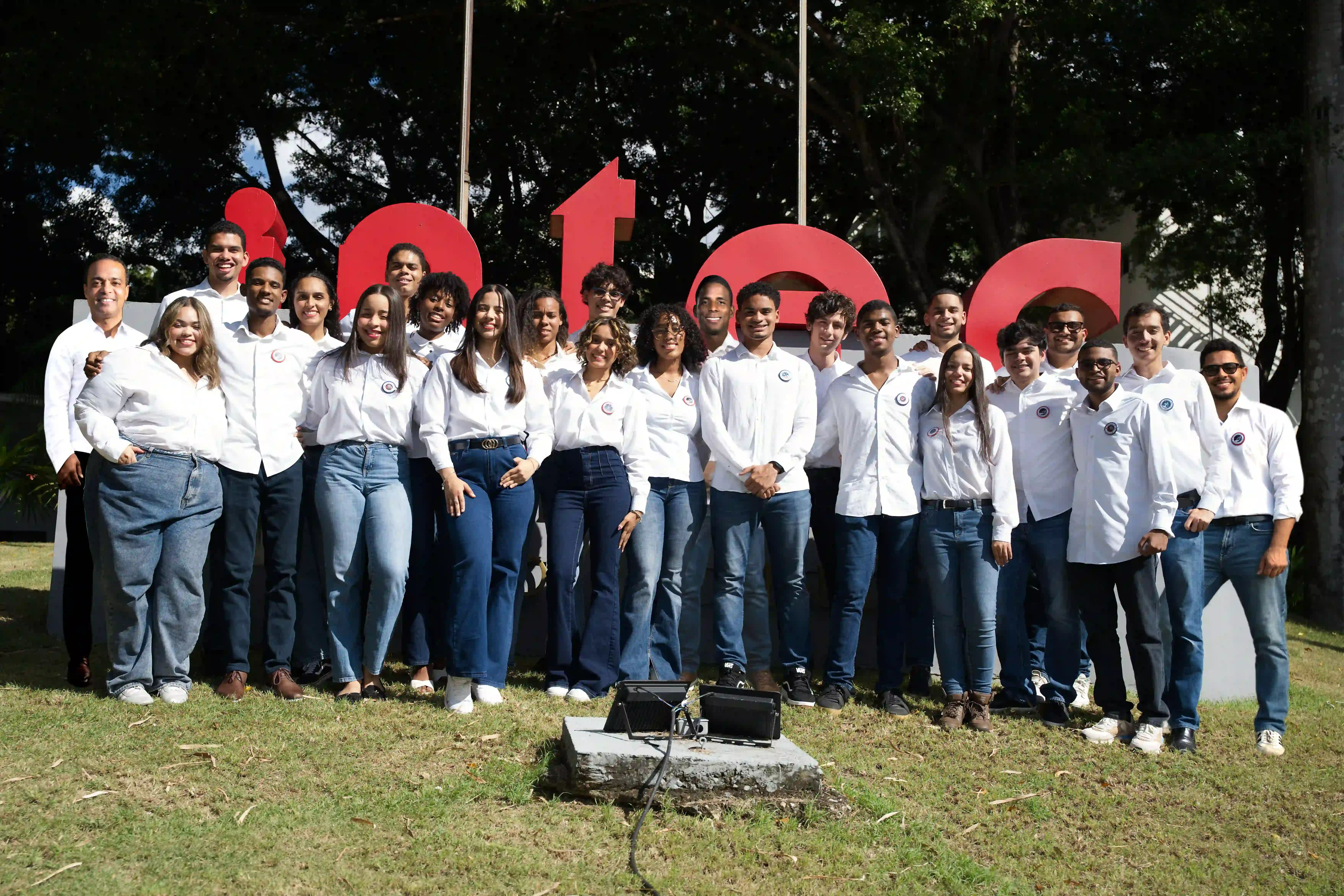 LA AVENTURA CONTINÚA